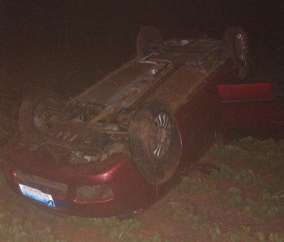 Capotamento é registrado na MG-410, em Presidente Olegário